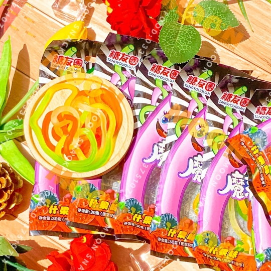 Kẹo dẻo vị trái cây hình sợi mì dây thun siêu ngộ nghĩnh gói 30g Moon Snack Food